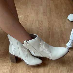 603- Altar'D State Simone Cowboy Bootie Size 7.5 NWT